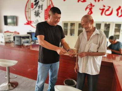 “实干书记的人生答卷”特别报道丨劲松为骨擎风雨 初心如磐映江洲