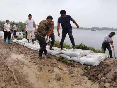 “实干书记”的人生答卷 | 祖孙三代守大堤