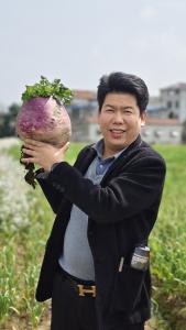 这个穿西装跑村的80后书记 用五年时光让白水村实现“逆袭”