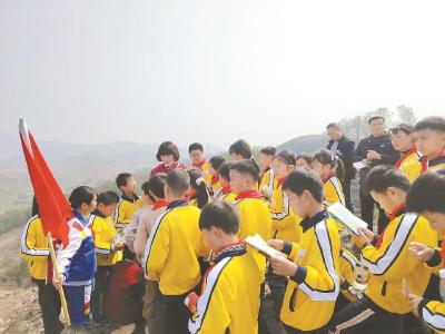 大别山“地学+思政”科普行动走进麻城