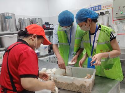 黄冈师范学院举办2026年校园食堂开放日活动