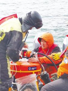 武大科考队员长城站直击南极旅游热  一天到访三艘游轮 蔬菜大棚成打卡点