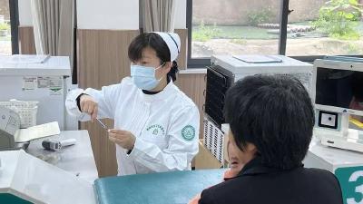 致敬劳动者丨把患者放心上、把责任扛肩头的“白衣管家”