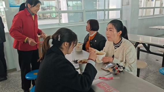 以爱赴约！英山思源石头咀校区家长开放日家校同心