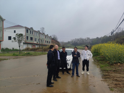 蕲春县妥善处置一起鸡粪倾倒污染事件