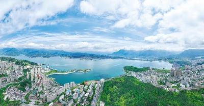 八年前，总书记殷殷关切：“还是直排吗？” 如今长江干线船舶基本“零排放”