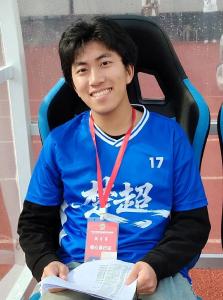 太燃了！黄师00后向思源解说楚超，圈粉万千球迷