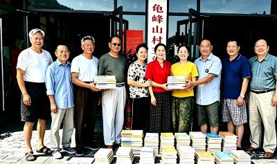 全民阅读故事：一纸书香 满城温暖