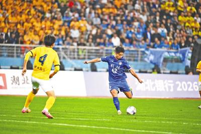 东湖观澜丨楚超开战，用足球把17座城市的心跳汇在一起