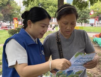 新华保险黄冈中支内外联动开展防灾减灾日主题志愿服务活动