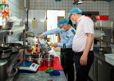 红安县市场监管局开展网络餐饮食品安全专项整治督查