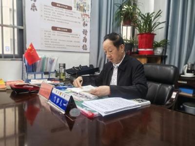 致敬劳动者丨写满19本调解笔记 他用