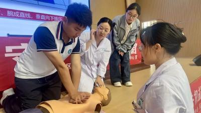 禹王社区卫生服务中心专题公益健康活动进学校
