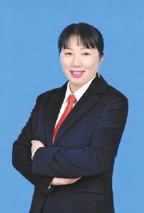 以服务践初心用温情暖万家——走近新华保险黄冈中支一季度十佳服务标兵