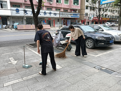 蕲春：周末大扫除 扮靓家园迎盛会