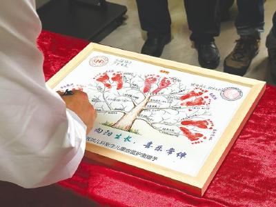 特别报道丨闯过86天生死关！新疆五胞胎在武汉“毕业”啦