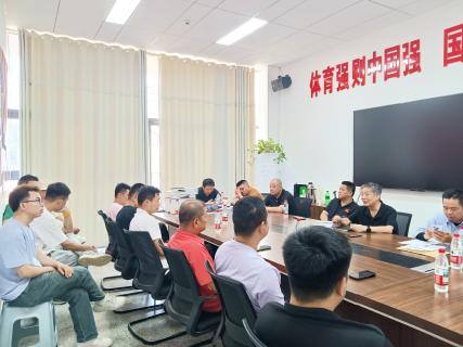 “上半年没球打？”黄冈城区近20家俱乐部当面“吐槽”，篮协现场给出时间表