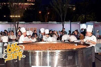湖北今夏500余场活动要你“好吃好玩好开心” 推出1吨汽油大奖 更有亿元购车补贴