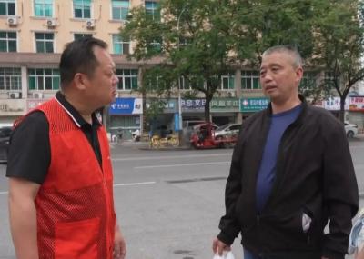 他，守护邻里的 “暖心先锋”