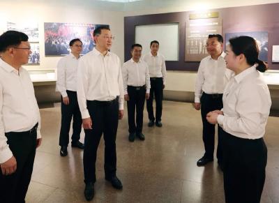 省委书记关志鸥到红安县调研