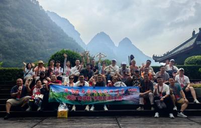 百余名境内外旅行商、行业代表探秘武当
