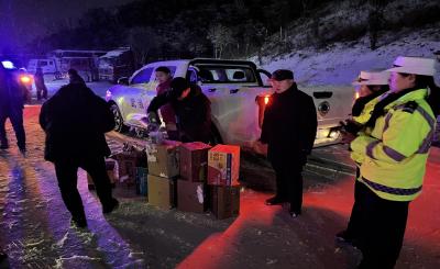 –5℃的守护！武当山特区暖心帮助百余名滞留群众