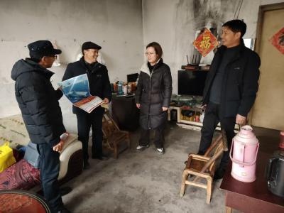 景区办事处开展拥军优属“三送”活动