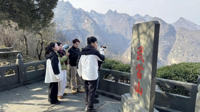 “来自武当山的祝福”邮资封片首发