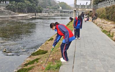 武当山中小学开展学雷锋日主题志愿服务活动