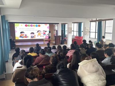 武当山特区妇幼健康“开学第一课”开讲