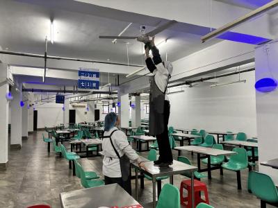 武当山太极湖学校全面消杀食堂迎开学