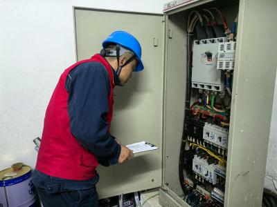 武当山供电全力保障中考英语听说考试