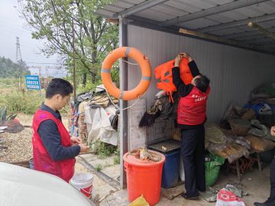 太极湖办事处多措并举织密防溺水安全防线