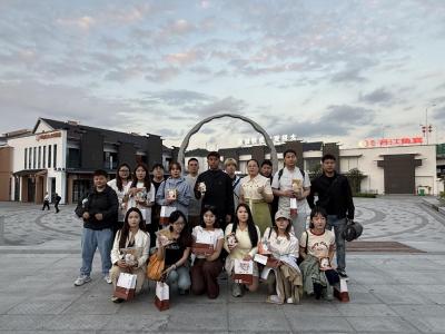 文旅达人组团探秘武当 为高铁游预热造势