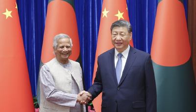 习近平会见孟加拉国临时政府首席顾问尤努斯