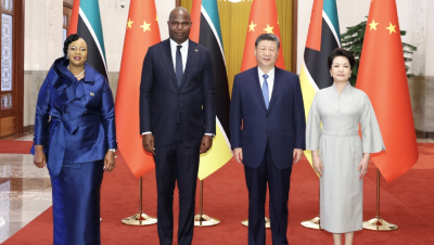 习近平同莫桑比克总统查波会谈