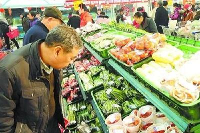 武汉白沙洲市场：保供防控两不误