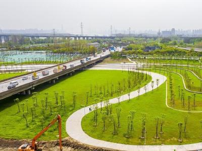 打造“湿地花城”，府澴河滨江公园预计4月底整体开园