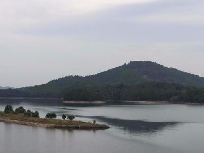 倾力灌溉三县8乡农田，尾斗湖里仍有半湖水