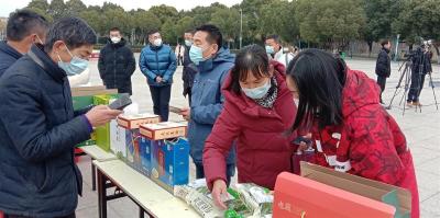 武汉专家到乡村向群众宣讲科普知识，为春节期间防疫保健康护航