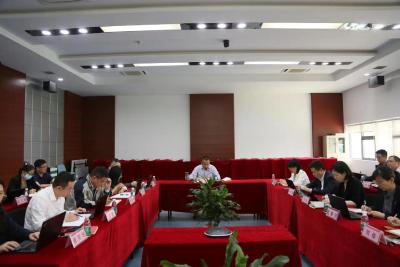 东风进出口公司召开主题教育部署推进会暨二季度党群工作例会