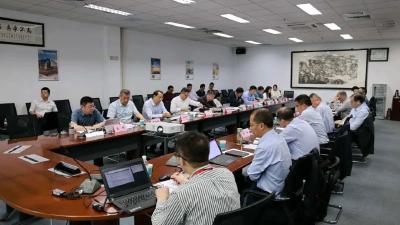 主题教育进行时丨东风商用车召开2023年战略研讨暨主题教育集中研讨会
