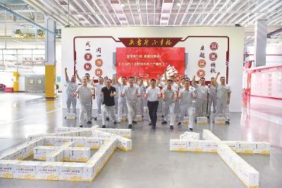 热浪连连 清凉阵阵 东风公司各级工会有序开展夏日送清凉活动
