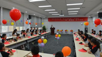 东风鸿泰举办“向日葵课堂”十周年活动