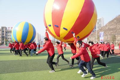 东风汽贸首届职工趣味运动会举行