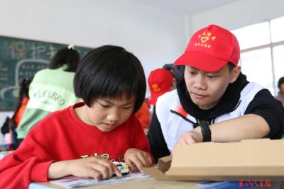 爱心助学筑梦未来——公司团委武汉第二协作区爱心助学暨第23期“向日葵课堂”志愿服务活动举行