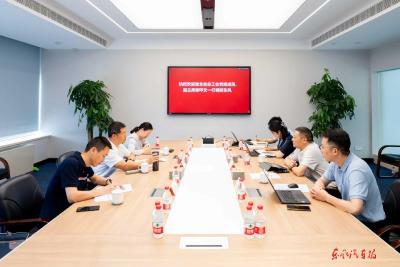 湖北省总工会副主席胡甲文来东风公司调研