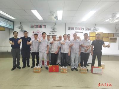 东风鸿泰开展送清凉活动