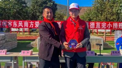 爱满寒冬 东风南方360套床垫赠学子