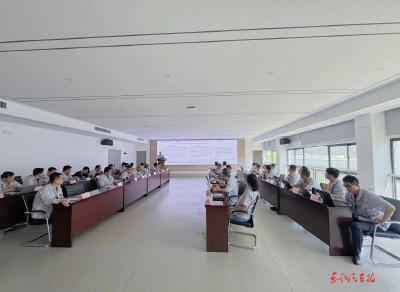 东风华神4月终端销量达2174台 同比增长51%